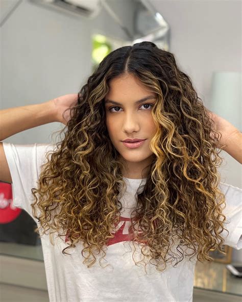 Mechas californianas: veja como conquistar o visual, cuidar dos .